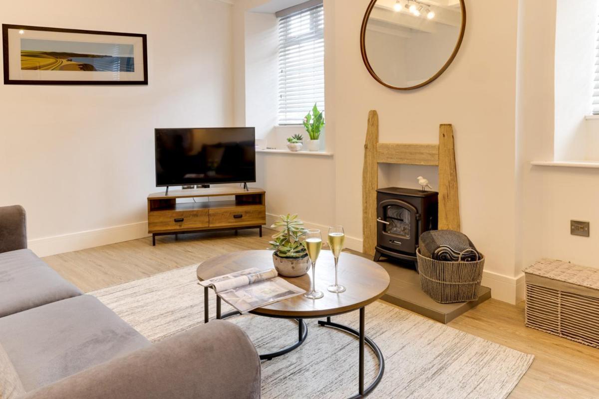 Beam End Snainton - Modern 2-Bedroom Stone Cottage Luaran gambar